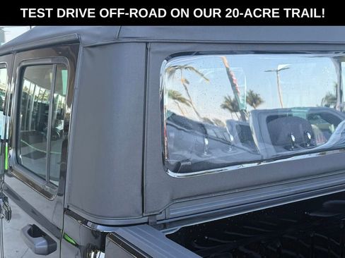 New 2026 Jeep Gladiator Sport image 38