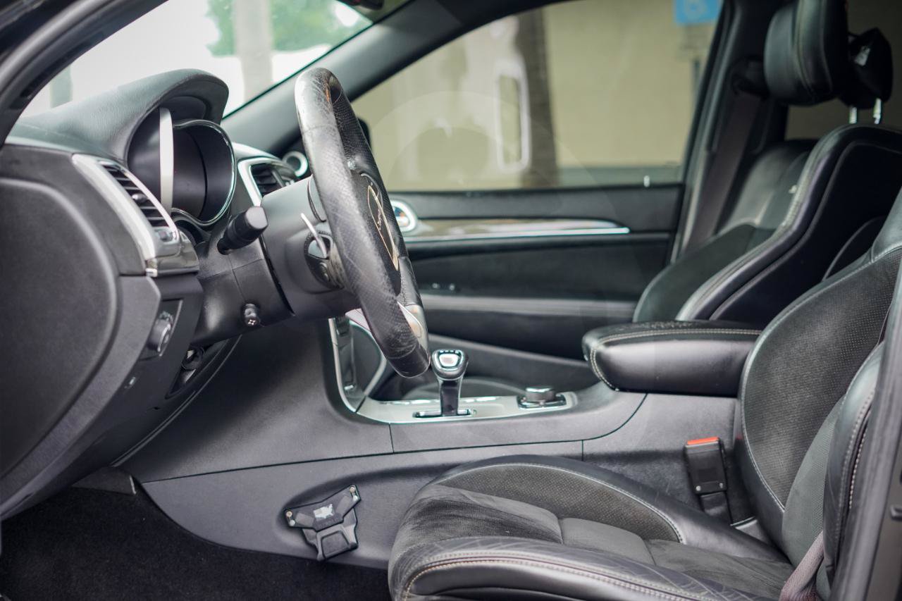 Used 2014 Jeep Grand Cherokee SRT AWD/4WD image 8