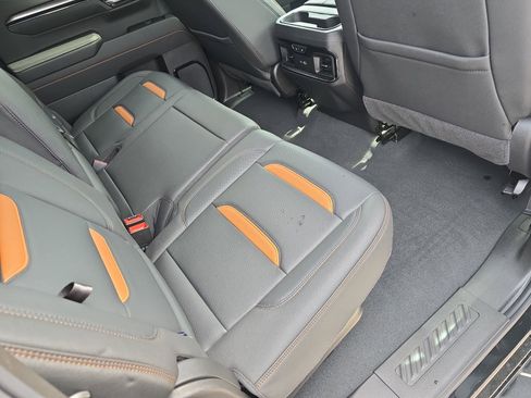 Used 2025 GMC Sierra 1500 AT4 w/ AT4 Premium Package image 12