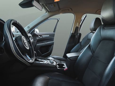 Used 2020 MAZDA CX-5 Touring AWD/4WD image 29