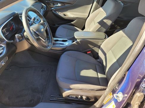 Used 2017 Chevrolet Malibu LT w/ Sport Package image 20