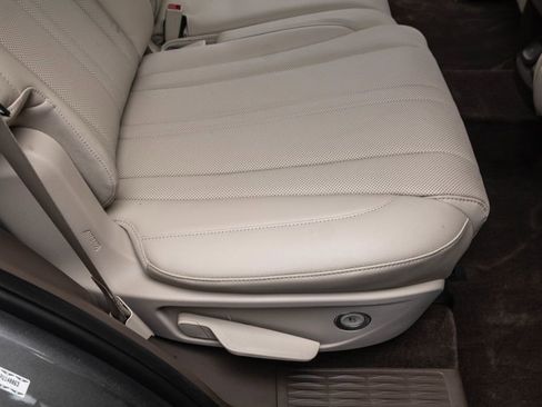 Used 2023 Genesis GV80 2.5T image 36