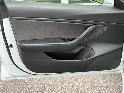 Used 2018 Tesla Model 3 Long Range image 44