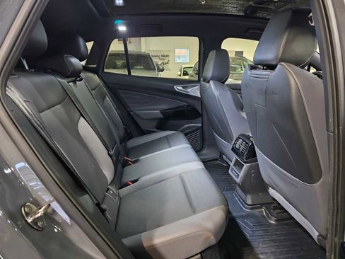 Used 2023 Volkswagen ID.4 Pro S image 12