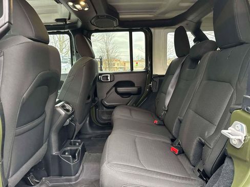Used 2022 Jeep Wrangler Unlimited Sport AWD/4WD image 11