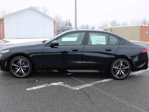 New 2026 BMW 530i xDrive AWD/4WD image 5