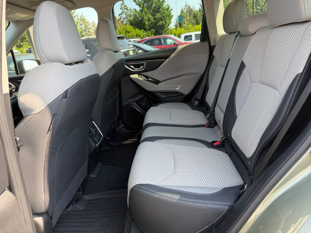 Used 2020 Subaru Forester Premium AWD/4WD image 34