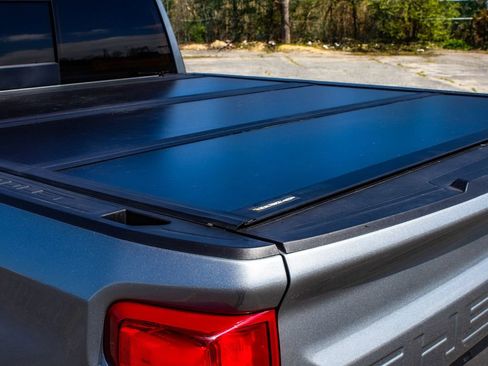 Used 2025 Chevrolet Silverado 1500 High Country AWD/4WD image 43