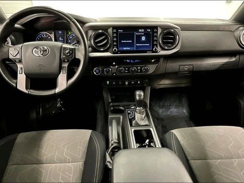 Used 2023 Toyota Tacoma TRD Off-Road w/ Technology Package AWD/4WD image 18