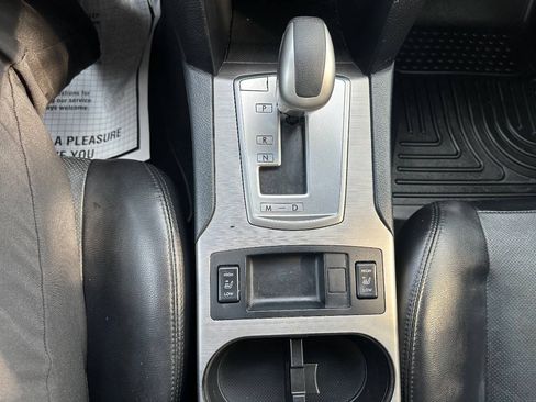 Used 2011 Subaru Legacy 2.5i Limited w/ Popular Equipment Group 2C AWD/4WD image 17