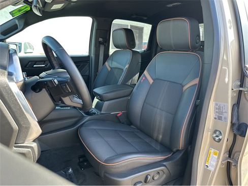Certified 2023 GMC Canyon AT4 image 6
