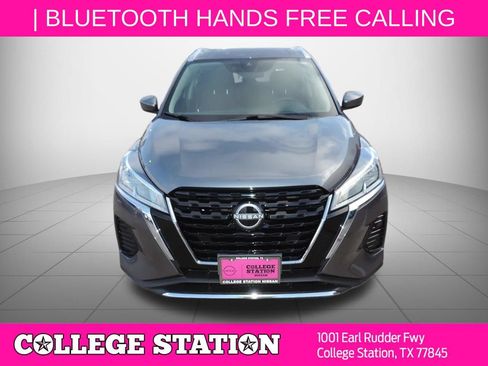 Certified 2024 Nissan Kicks SV FWD image 9