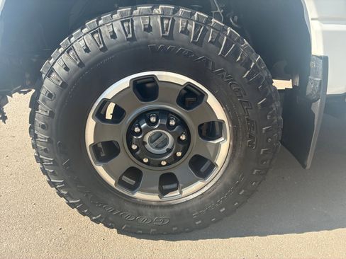 Used 2023 Ford F250 Lariat w/ Tremor Off-Road Package image 11