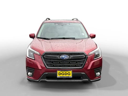 Certified 2023 Subaru Forester Premium image 8