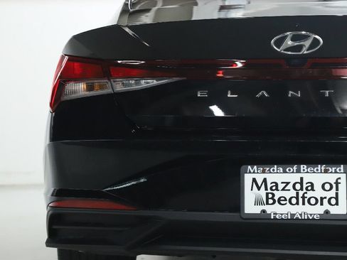 Used 2023 Hyundai Elantra SEL w/ Convenience Package FWD image 43