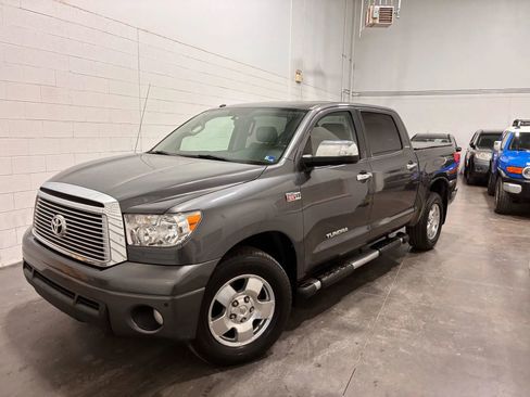 Used 2011 Toyota Tundra Limited w/ Memory Pkg image 26