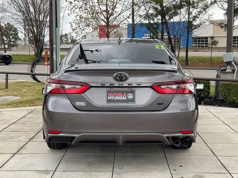 Used 2021 Toyota Camry SE image 20