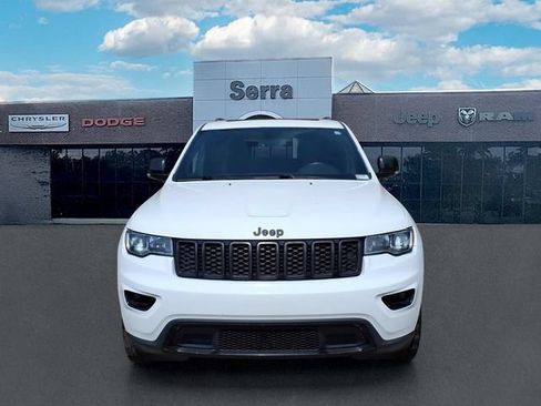 Used 2019 Jeep Grand Cherokee Limited AWD/4WD image 2