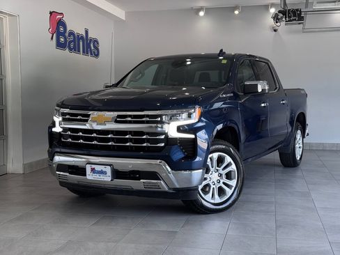 Certified 2022 Chevrolet Silverado 1500 LTZ w/ LTZ Convenience Package II AWD/4WD image 2