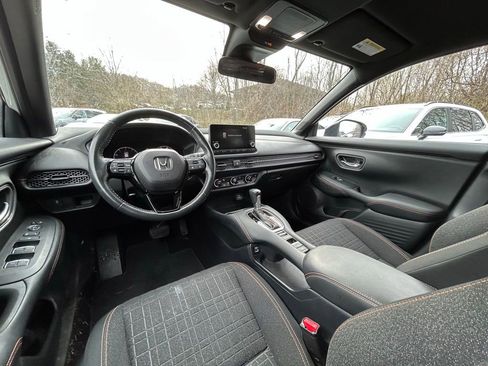 Used 2023 Honda HR-V Sport image 7