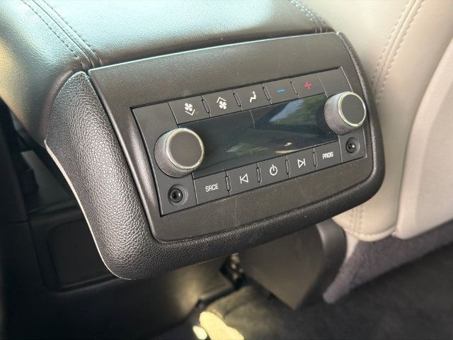 Used 2012 Chevrolet Traverse LTZ FWD image 23