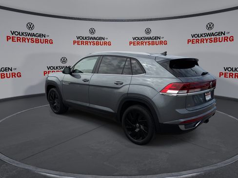 Certified 2024 Volkswagen Atlas Cross Sport SE w/ Black Wheel Package image 6