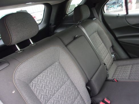 Used 2022 Chevrolet Equinox LT AWD/4WD image 13
