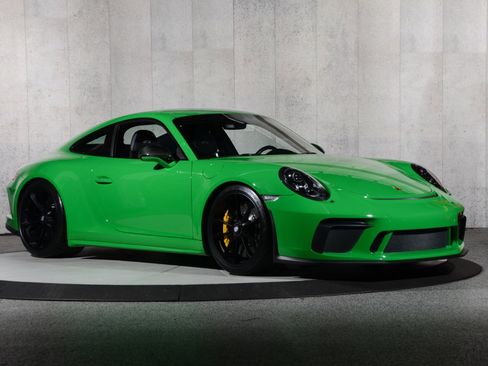 Used 2018 Porsche 911 GT3 RWD image 2