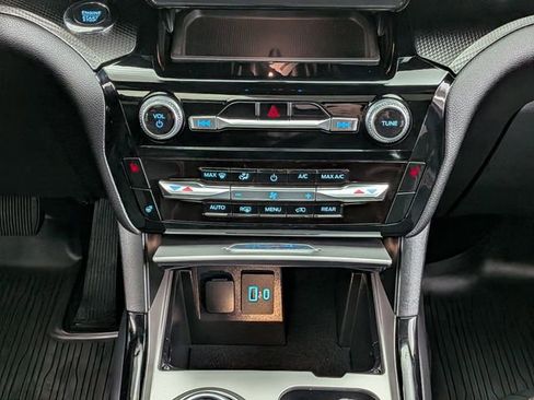 Certified 2024 Ford Explorer ST-Line w/ Class IV Trailer Tow Package image 32