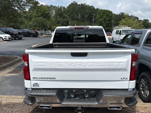 Used 2023 Chevrolet Silverado 1500 LTZ w/ LTZ Convenience Package II AWD/4WD image 6