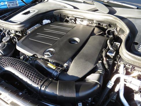 Used 2022 Mercedes-Benz GLC 300 4MATIC image 8