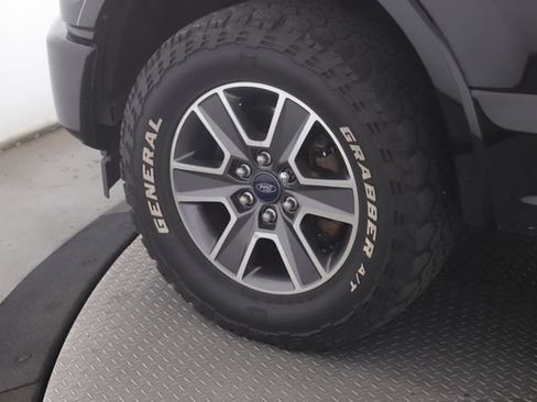 Used 2017 Ford F150 XLT w/ Equipment Group 302A Luxury AWD/4WD image 13