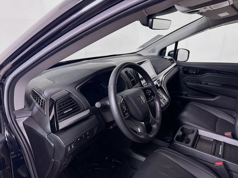 Used 2024 Honda Odyssey Touring image 9