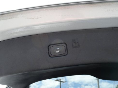 Used 2023 Ford Edge SEL w/ Convenience Package AWD/4WD image 16