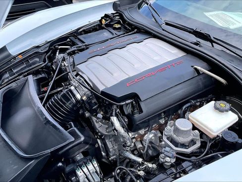 Used 2019 Chevrolet Corvette Grand Sport RWD image 11
