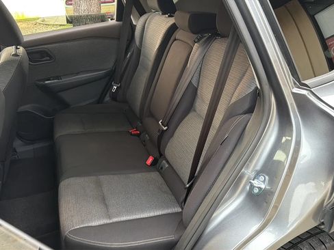 Used 2021 Nissan Rogue S FWD image 15
