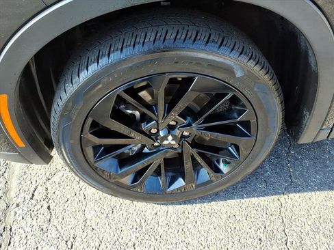 Used 2023 Mitsubishi Outlander SEL Black Edition image 10