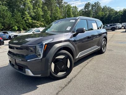 Used 2026 Kia EV9 Wind