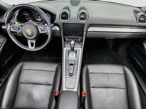 Used 2018 Porsche 718 Boxster RWD image 13