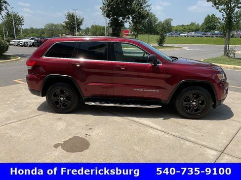 Used 2016 Jeep Grand Cherokee Laredo AWD/4WD image 6