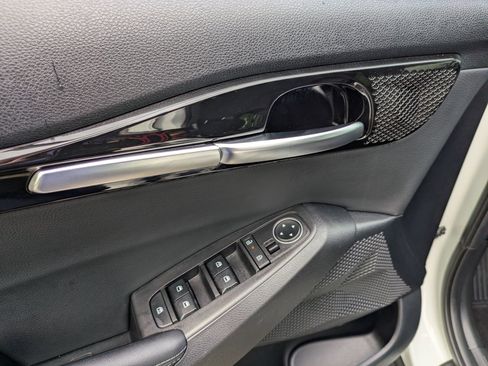 Used 2026 Kia Seltos S FWD image 16