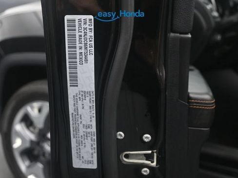 Used 2021 Jeep Compass Limited w/ Sun and Sound Group AWD/4WD image 18