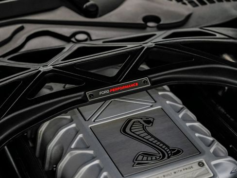 Used 2022 Ford Mustang Shelby GT500 w/ Technology Package image 93