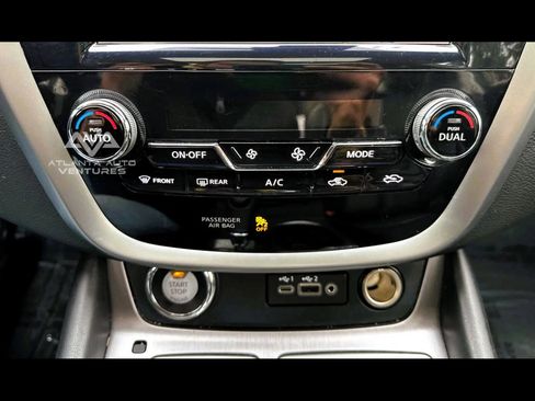 Used 2023 Nissan Murano SL w/ SL Moonroof Package image 18