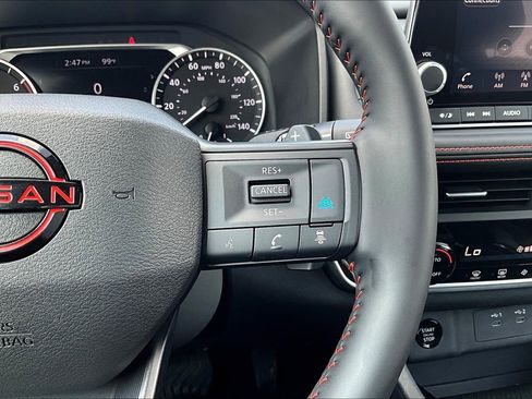 Used 2025 Nissan Rogue SV image 26