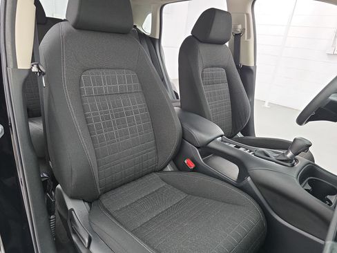 Used 2023 Honda HR-V LX image 10