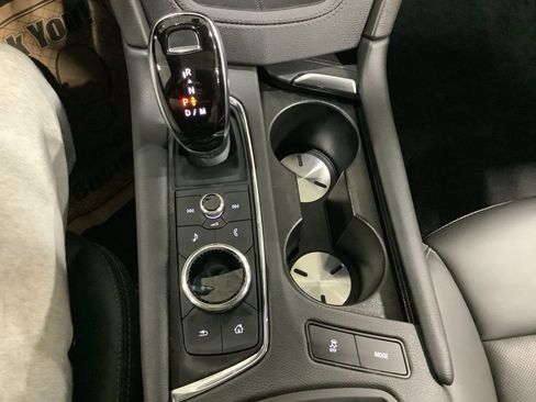 Used 2022 Cadillac XT5 Premium Luxury w/ Technology Package image 28