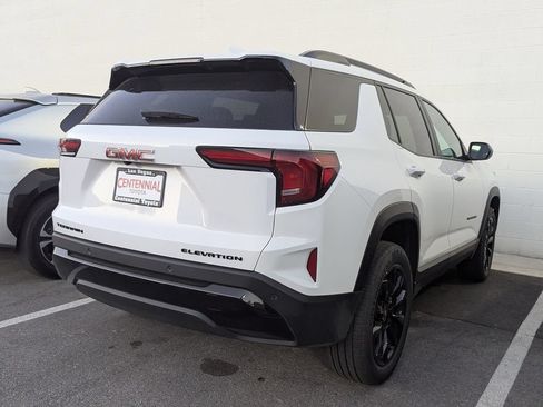 Used 2026 GMC Terrain Elevation w/ Elevation Premium Package FWD image 3