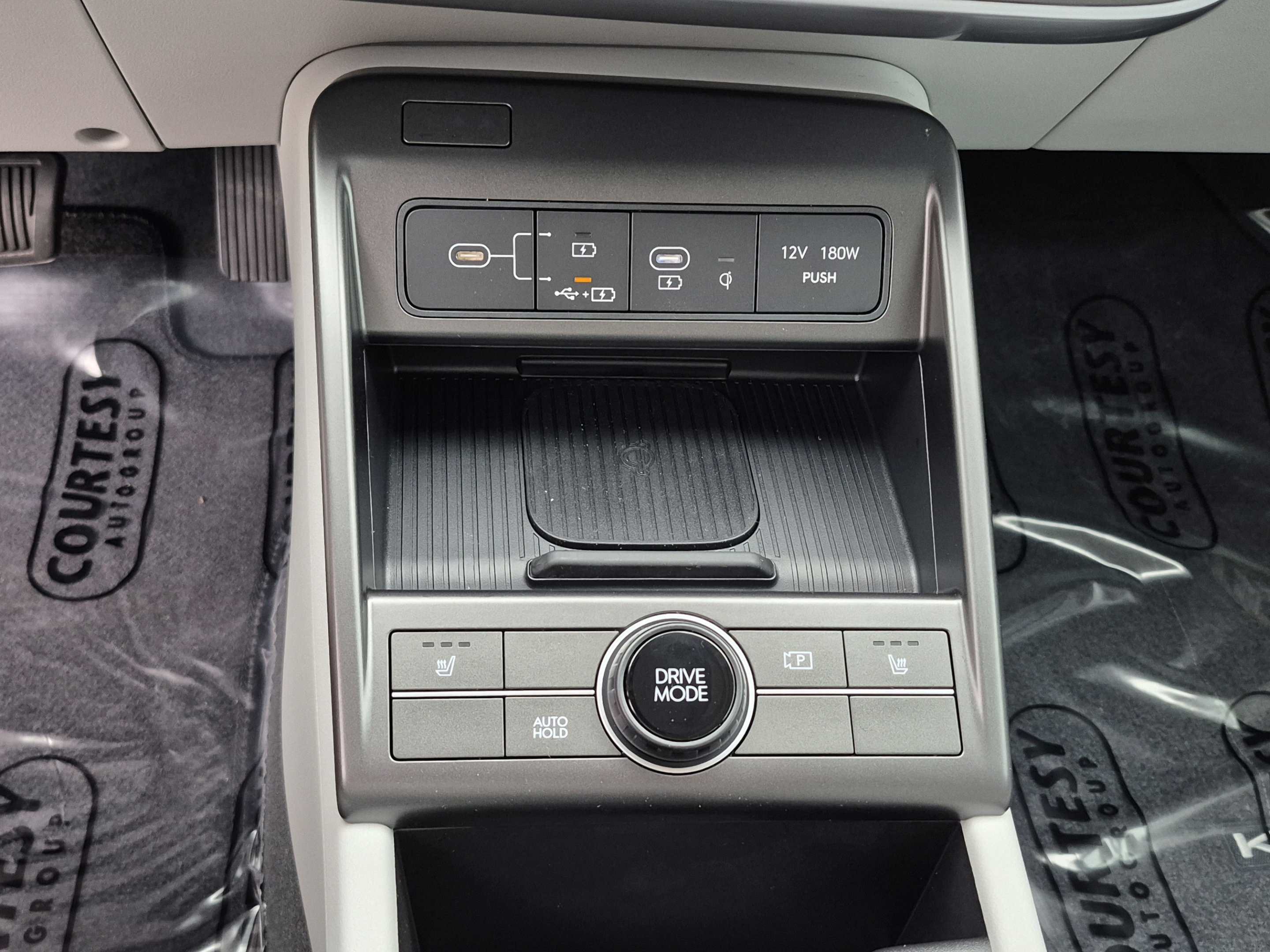 New 2026 Hyundai Kona SEL Premium FWD image 25