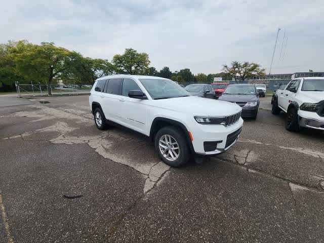 Used 2023 Jeep Grand Cherokee L Laredo w/ Luxury Tech Group I AWD/4WD image 8